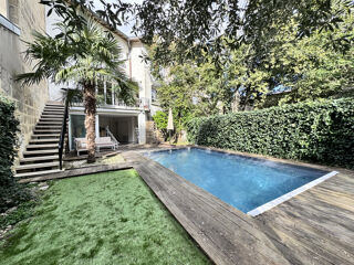  Maison  vendre 7 pices 240 m