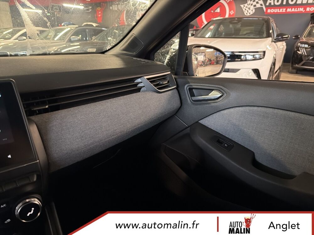 Clio V E-Tech full hybrid 145 ch GSR2 Techno 2025 occasion 64600 Anglet