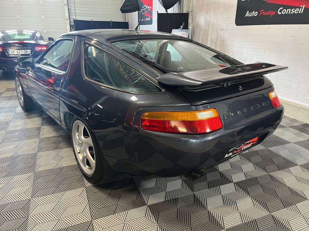 928 S4 1990 occasion 44470 Carquefou