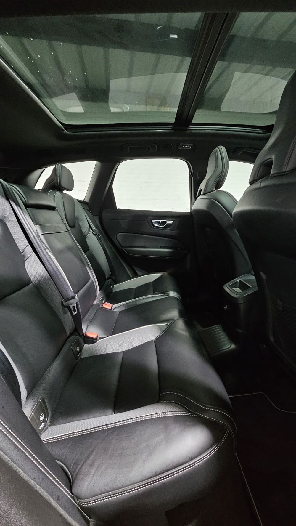 XC60 T8 Twin Engine 303ch + 87ch Geartronic 8 R-Design 2019 occasion 59240 Dunkerque