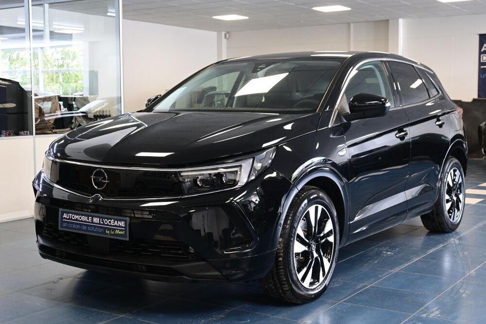 Grandland Hybrid 225 ch BVA8 Elegance Business 2023 occasion 72650 Saint-Saturnin