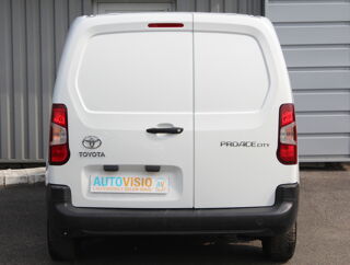 Proace MEDIUM 1.5L 100 D-4D BVM5 DYNAMIC 2022 occasion 77680 Roissy-en-Brie