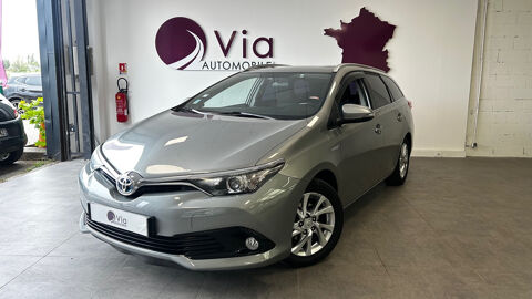 Toyota Auris Hybride 136h Dynamic Business 2016 occasion Montigny-le-Bretonneux 78180