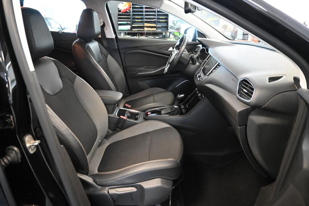 Grandland x 1.5 Diesel 130 ch BVA8 Innovation Business 2019 occasion 72650 Saint-Saturnin