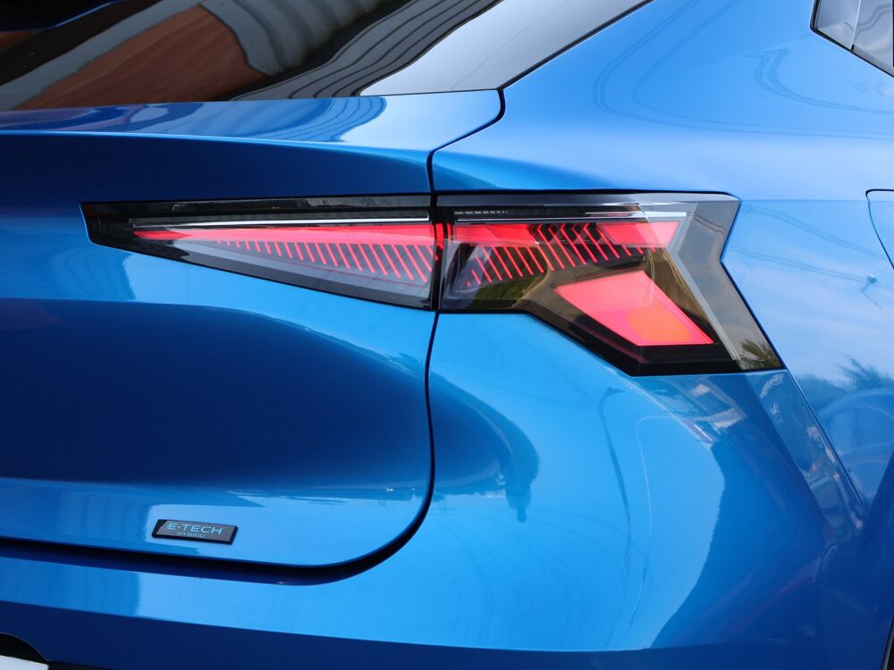 Rafale E-Tech full hybrid 200 ch esprit Alpine 2024 occasion 77680 Roissy-en-Brie