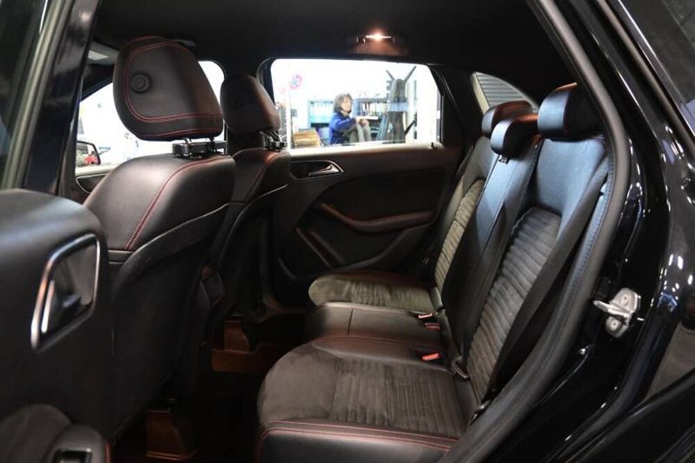 Classe B 200 7-G DCT Sport Edition AMG Line Garantie 24 mois 2014 occasion 72650 Saint-Saturnin