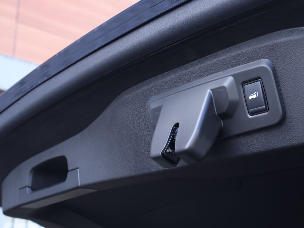Espace full hybrid E-Tech 200 ch 7pl Iconic 2026 occasion 77680 Roissy-en-Brie