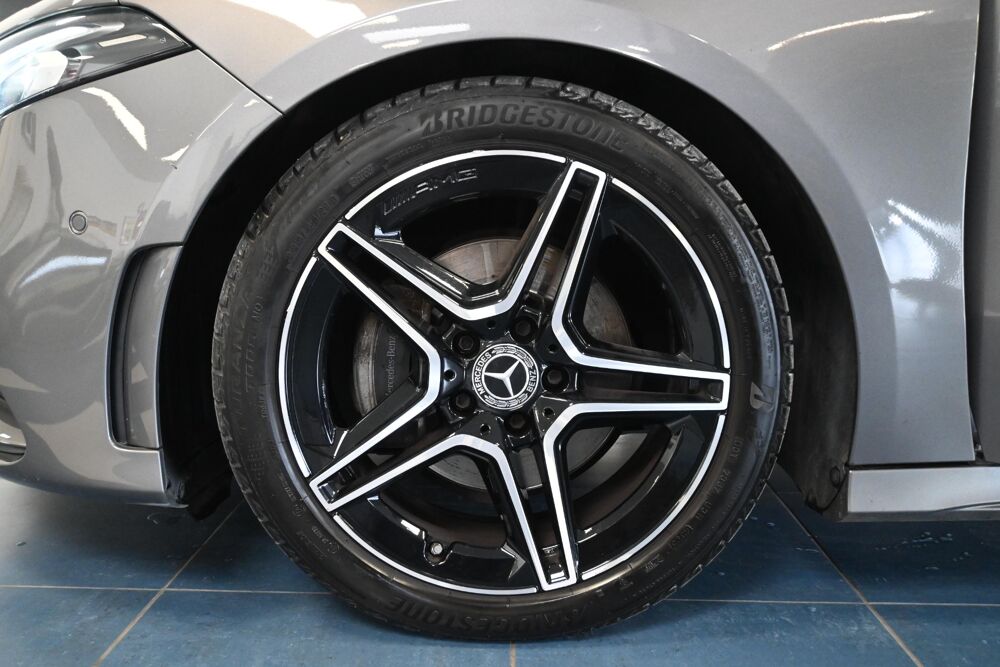 Classe A 180 7G-DCT AMG Line / Suivi complet Mercedes 2021 occasion 72650 Saint-Saturnin