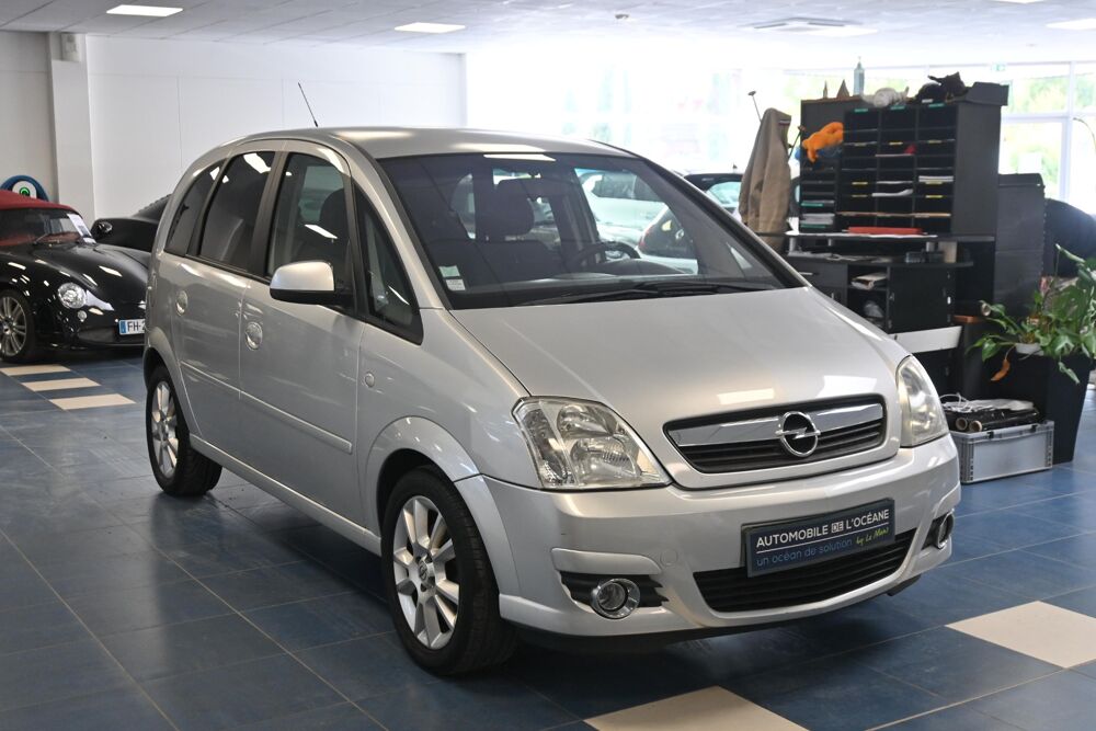 Meriva 1.6i Ecotec Cosmo Easytronic 2008 occasion 72650 Saint-Saturnin