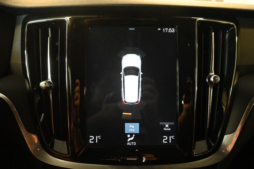 V60 D3 AdBlue 150 ch Geartronic 8 Business 2019 occasion 72650 Saint-Saturnin