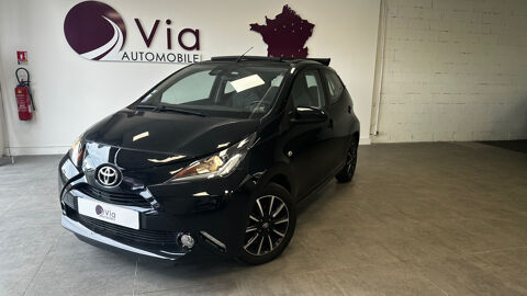 Toyota Aygo 1.0 VVT-i x-shift x-wave 2 2016 occasion Montigny-le-Bretonneux 78180