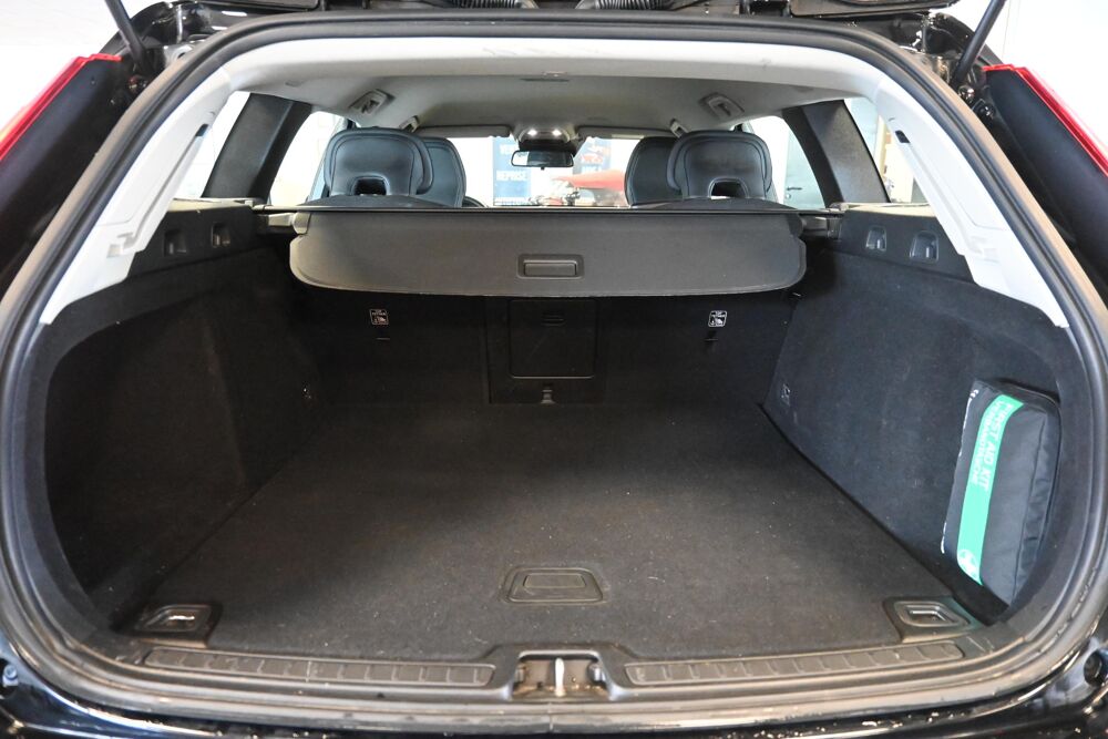 V60 D3 150 ch Geartronic 8 Business Executive 2021 occasion 72650 Saint-Saturnin