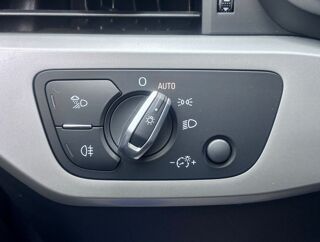 A4 30 TDI 136 S Tronic 7 - 5P Business 2020 occasion 44880 Sautron