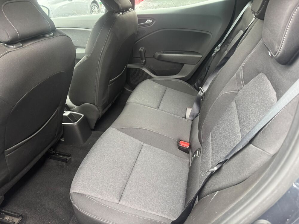 Clio V Blue dCi 100 - 21N Business 2021 occasion 44800 Saint-Herblain
