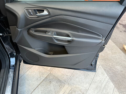 Kuga 2.0 TDCi 140 FAP 4x2 Titanium 2014 occasion 50300 MARCEY-LES-GREVES