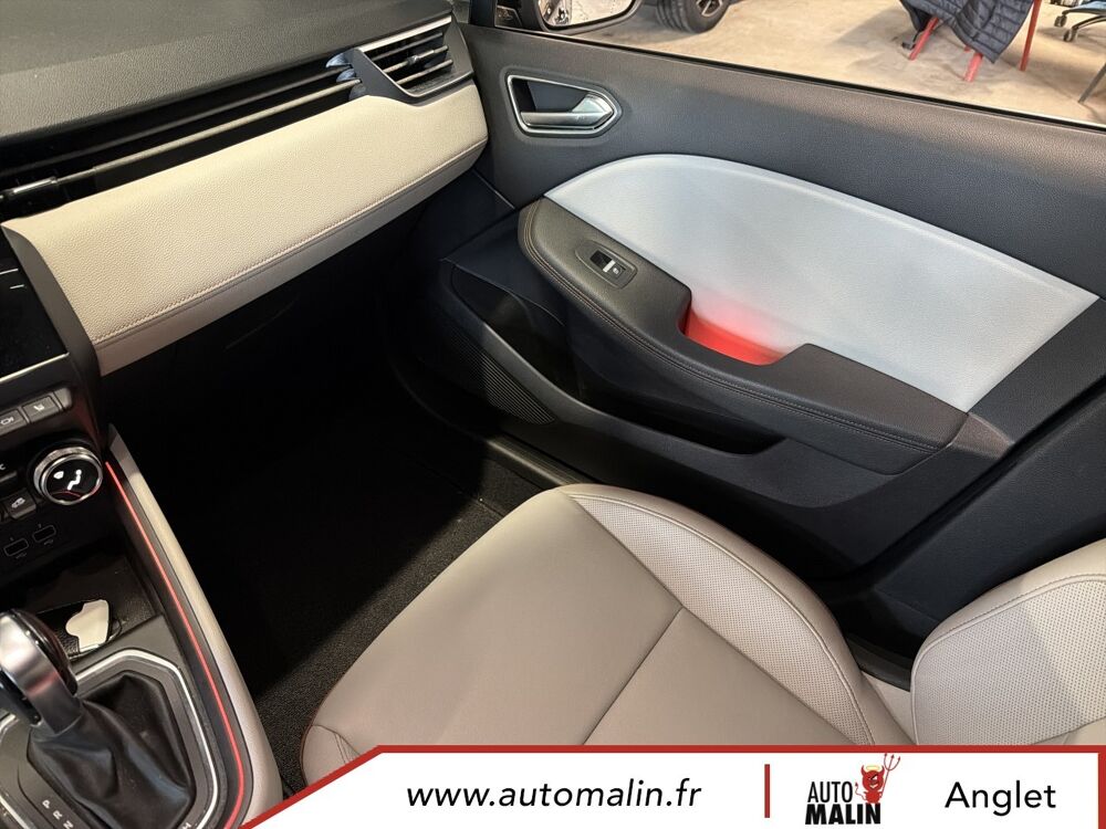 Clio V E-Tech 140 Initiale Paris 2021 occasion 64600 Anglet