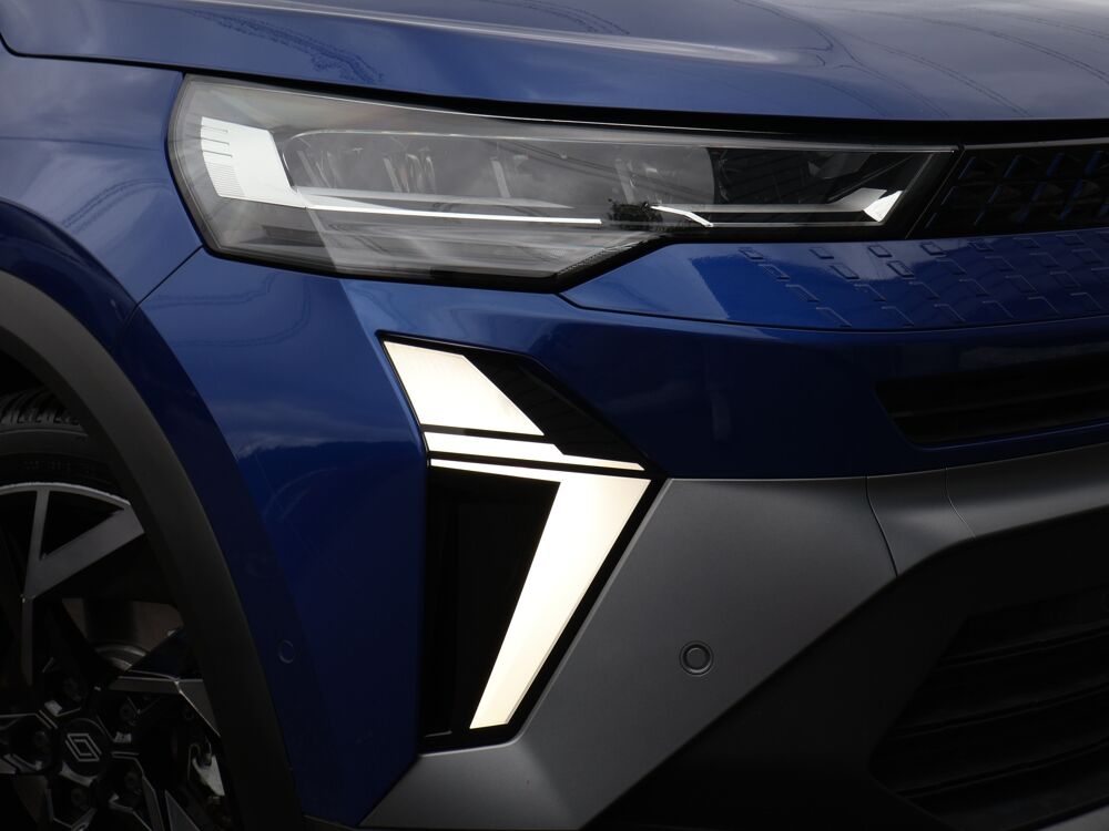 Captur E-Tech full hybrid 145 ch esprit Alpine 2025 occasion 77680 Roissy-en-Brie