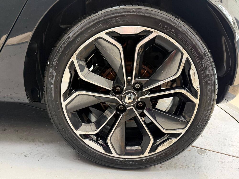 Clio IV 1.5 dCi 110 EDITION LIMITEE STEEL CAMERA BOSE PARK ASSIST 2018 occasion 62230 Outreau