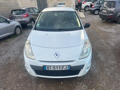 Renault clio iii 1.2 16V 75 eco2 Auth