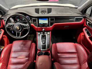 Macan Turbo 3.6 V6 400 ch PDK Cuir rouge Pack Carbone 2015 occasion 62230 Outreau