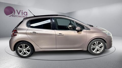 208 1.4 HDi 68ch BVM5 Allure - Toit panoramique / Radar arriere 2012 occasion 62400 BETHUNE