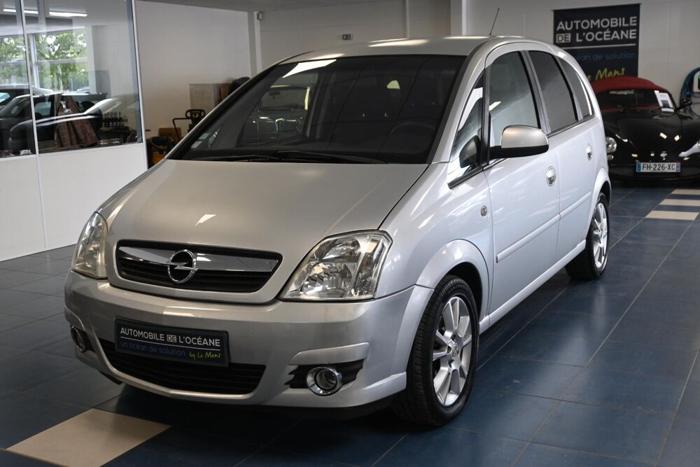 Meriva 1.6i Ecotec Cosmo Easytronic 2008 occasion 72650 Saint-Saturnin