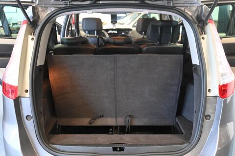 Grand Sc&eacute;nic III dCi 110 FAP eco2 Initiale EDC 7 pl 2014 occasion 72650 Saint-Saturnin