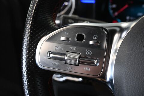 Classe A 180 7G-DCT AMG Line / Suivi complet Mercedes 2021 occasion 72650 Saint-Saturnin