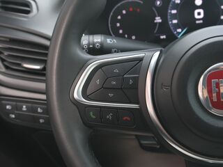Tipo 1.5 Firefly Turbo 130 ch S&S DCT7 Hybrid Cross 2023 occasion 77680 Roissy-en-Brie