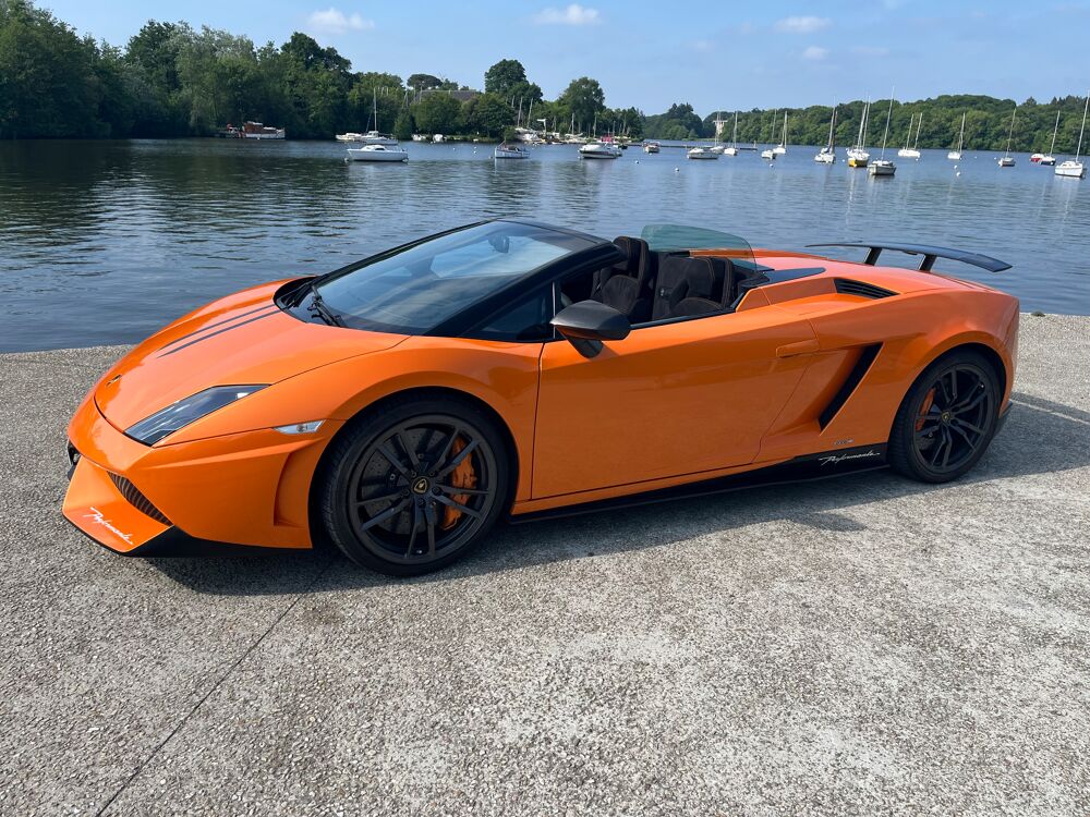 Gallardo 5.2 V10 LP 570-4 Performante Edizione Tecnica E-Gear 2014 occasion 44470 Carquefou
