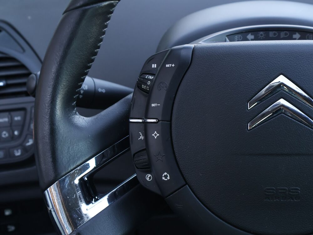 C4 Picasso HDi 110 FAP Millenium 2010 occasion 77680 Roissy-en-Brie