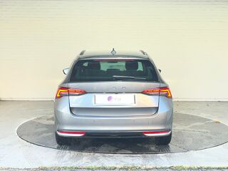 Octavia 1.5 TSI Hybrid 116 ch ACT DSG7 Selection 2024 occasion 59240 Dunkerque