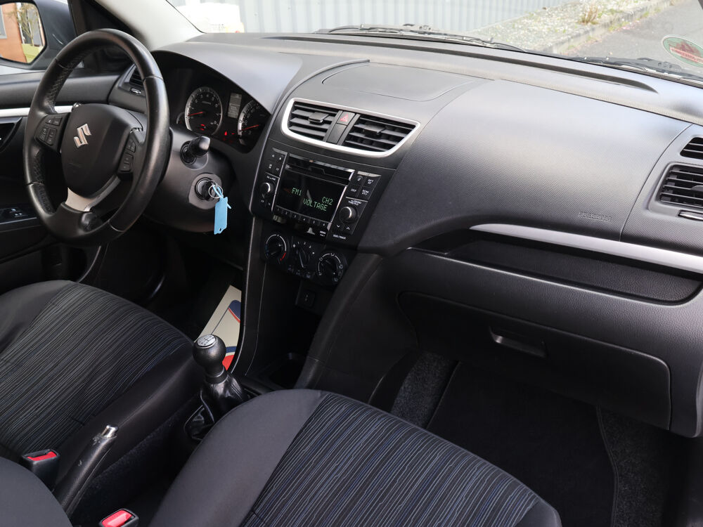 Swift 1.2 VVT 4x4 Privilege 2015 occasion 77680 Roissy-en-Brie