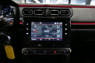 C3 110 S&S EAT6 ELLE - GPS COULEUR / CLIM AUTO / CAMERA DE RECU 2019 occasion 69008 LYON 8EME