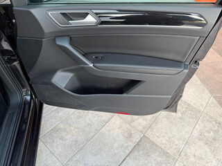 Touran 1.5 TSI EVO 150 DSG7 7pl Carat / Cuir/Led//Toit Pano/Camera/ 2021 occasion 50300 MARCEY-LES-GREVES