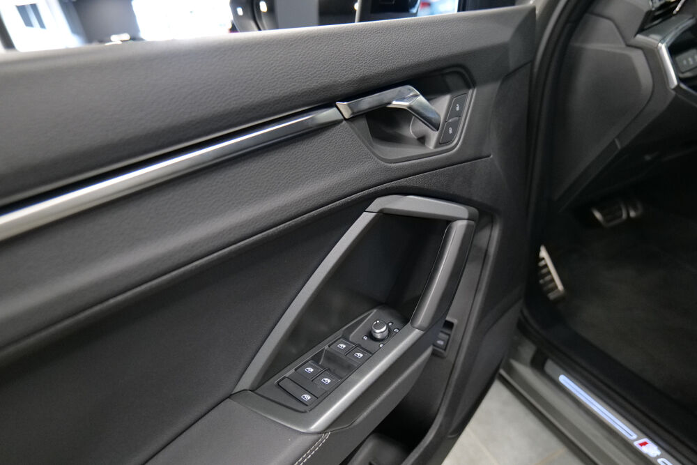 Q3 35 TDI 150CH S TRONIC 7 S LINE 1&deg; MAIN / FRANCAIS / TVA RECU 2023 occasion 69008 LYON 8EME