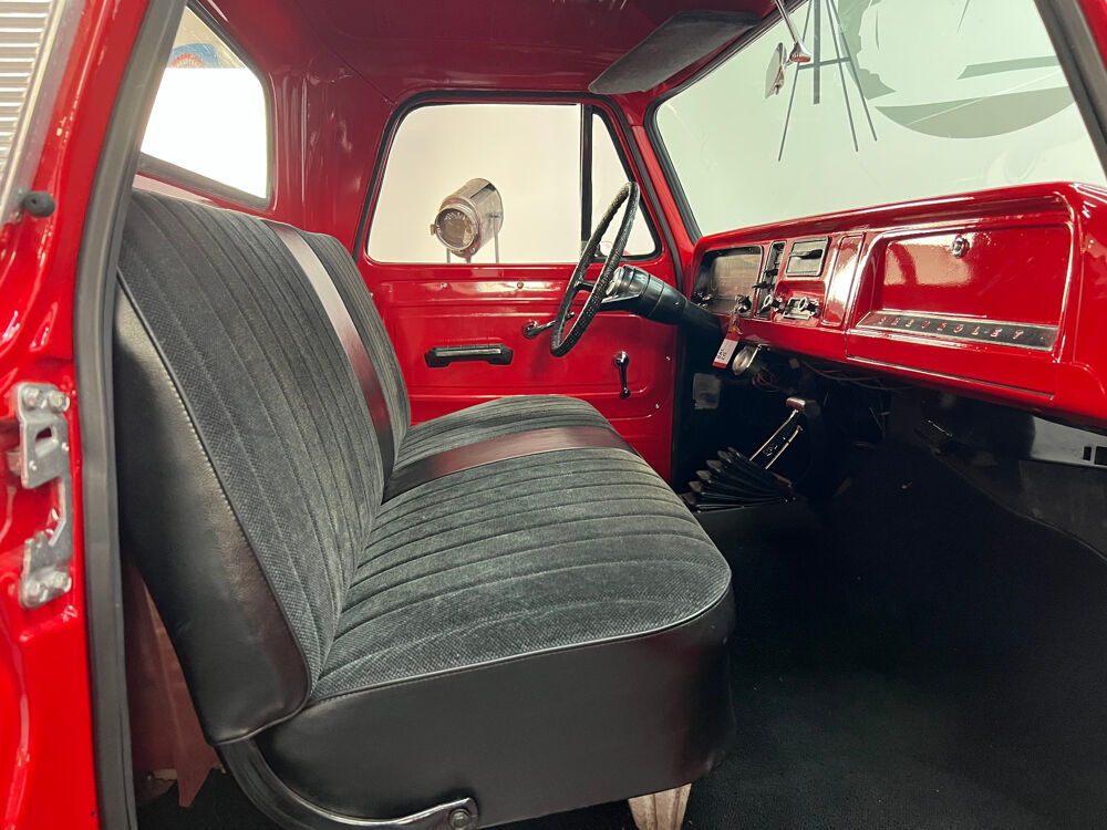 Divers PICK UP 1966 occasion 27120 PACY-SUR-EURE