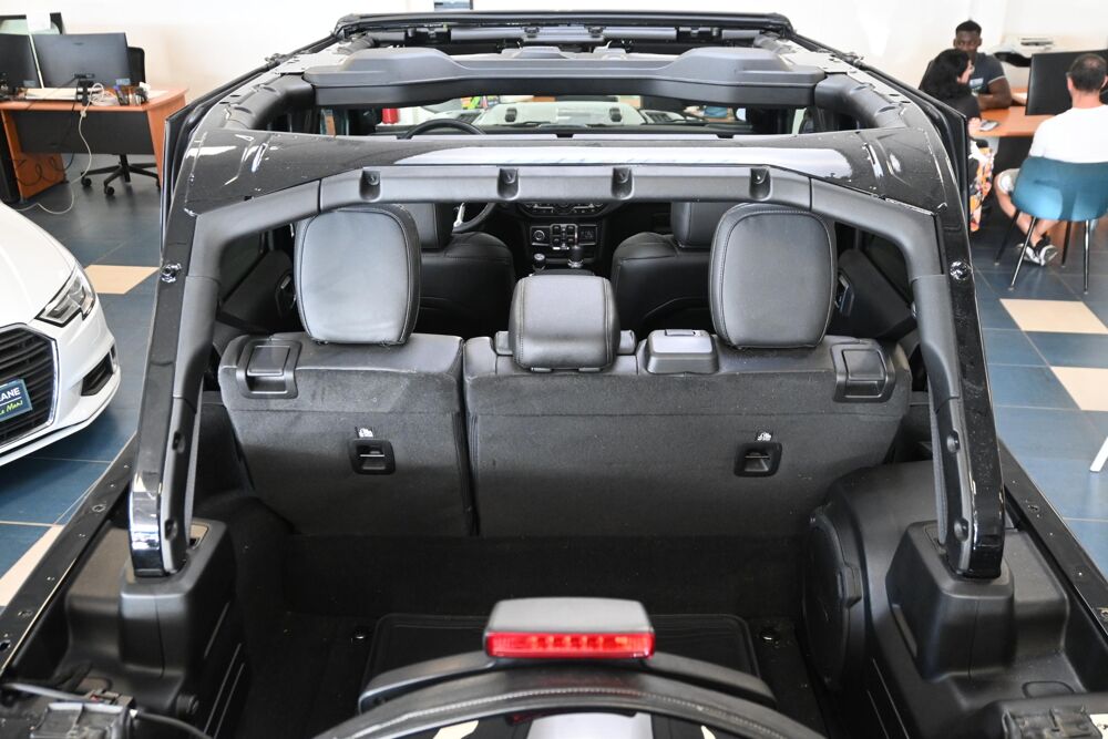 Wrangler Unlimited 4xe 2.0 l T 380 ch PHEV 4x4 BVA8 Overland 2022 occasion 72650 Saint-Saturnin