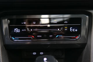 Tiguan eHybrid 245ch DSG6 R-Line 1&deg;MAIN FRANCAIS TVA RECUPERABLE L 2023 occasion 69008 LYON 8EME