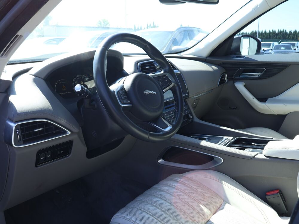 F-PACE 2.0 D - 180 ch 2WD BVA8 R-Sport 2018 occasion 77680 Roissy-en-Brie