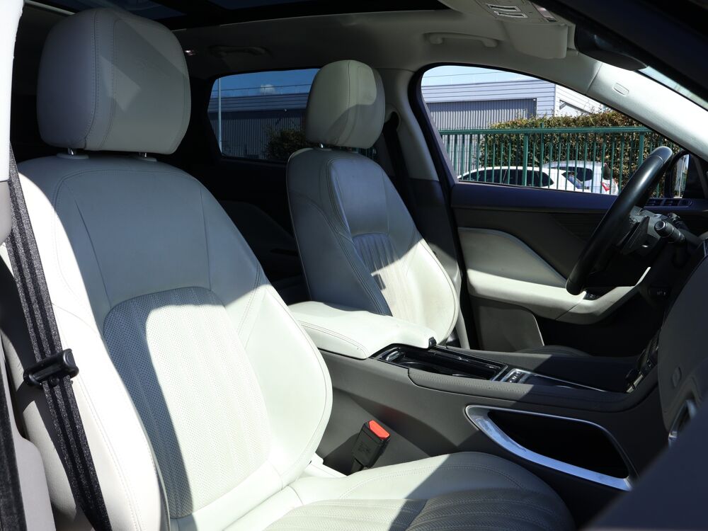 F-PACE 2.0 D - 180 ch 2WD BVA8 R-Sport 2018 occasion 77680 Roissy-en-Brie