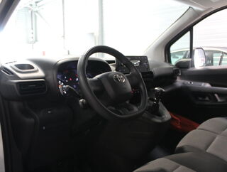 Proace MEDIUM 1.5L 100 D-4D BVM5 DYNAMIC 2022 occasion 77680 Roissy-en-Brie