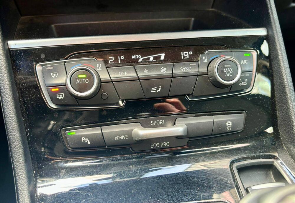 Serie 2 Active Tourer 225xe iPerformance 220 ch BVA6 Business Design 2021 occasion 44880 Sautron