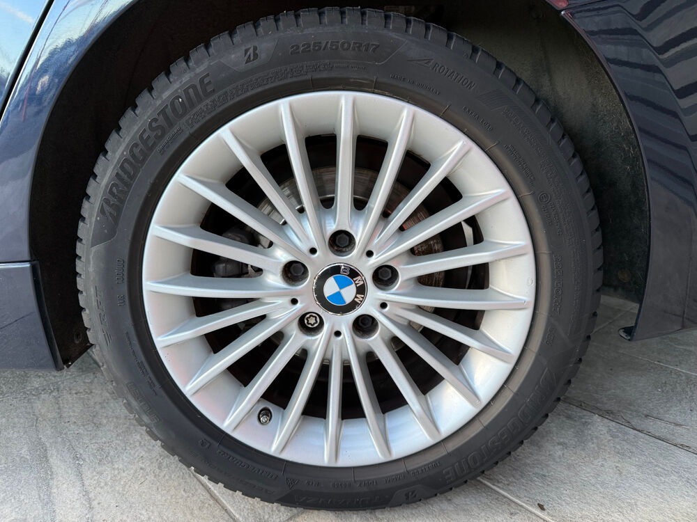 S&eacute;rie 3 318d xDrive 143 ch Luxury + Toit Ouvrant 2015 occasion 50300 MARCEY-LES-GREVES