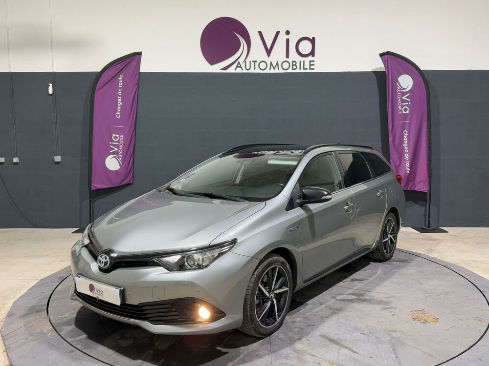Auris Hybride 136h COLLECTION / SUIVI TOYOTA / CAMERA DE RECUL 2019 occasion 80450 Camon