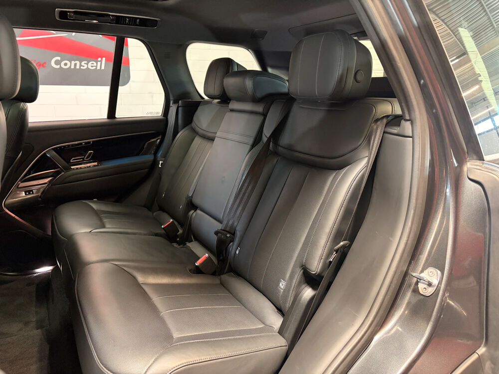 Range Rover HSE SWB P440e PHEV AWD L460// ENTRETIEN LAND ROVER// PREMIER 2023 occasion 44470 Carquefou