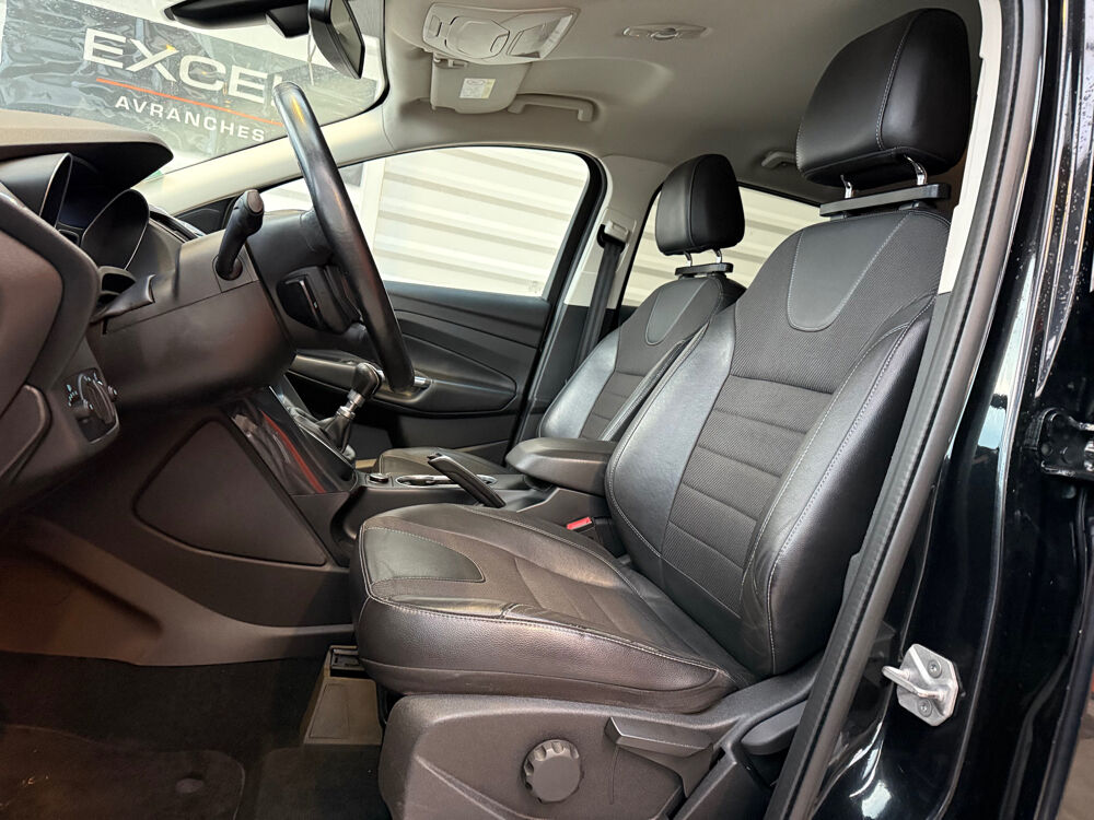 Kuga 2.0 TDCi 140 FAP 4x2 Titanium 2014 occasion 50300 MARCEY-LES-GREVES