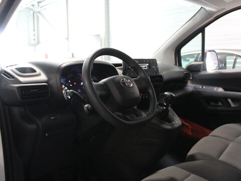 Proace MEDIUM 1.5L 100 D-4D BVM5 DYNAMIC 2022 occasion 77680 Roissy-en-Brie