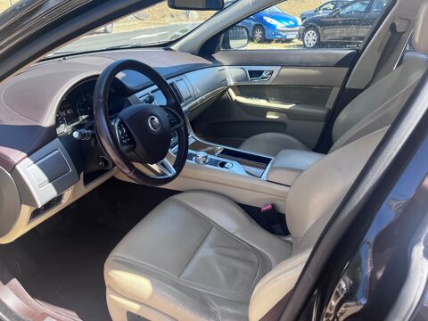 XF 2.2 D - 200 Luxe Auto 2014 occasion 44470 Carquefou