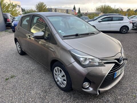 Toyota Yaris 100h - 1ere main 2016 occasion Montigny-le-Bretonneux 78180